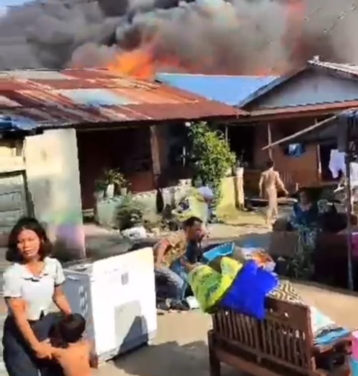 Kebakaran Hanguskan Rumah Warga di Legok