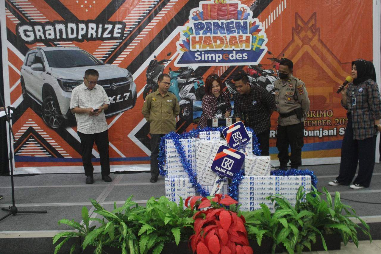 Sarwono Dapat Grand Prize Mobil Suzuki Panen Hadiah Simpedes BRI