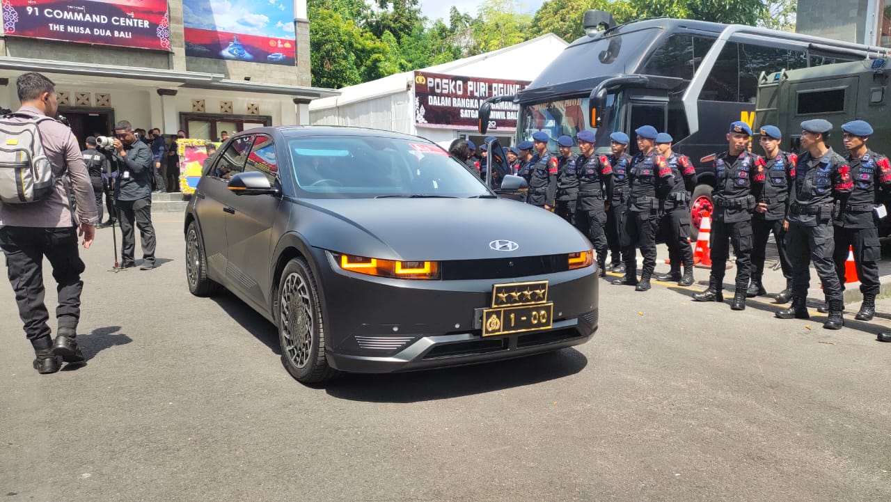 Kapolri Gunakan Mobil Listrik Sebagai Kendaraan Dinas di KTT G20