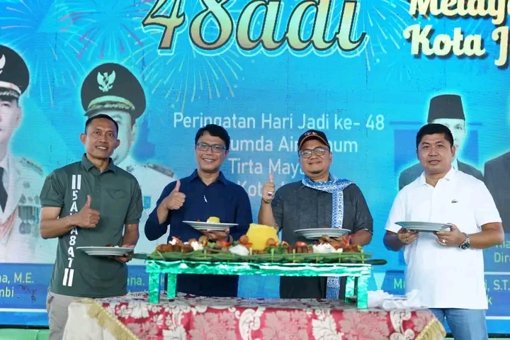 Wawako Maulana Hadiri HUT Perumda Tirta Mayang Ke -48