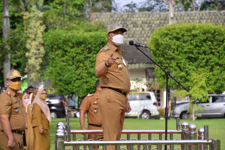 Hari Pertama Ngantor 2022, Fasha Pimpin Apel Disiplin ASN