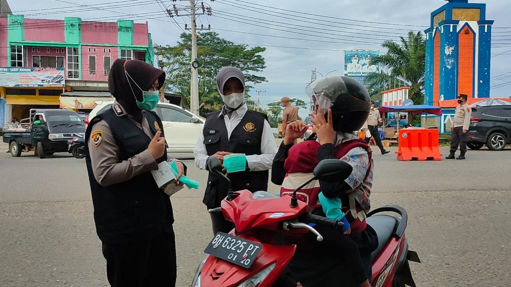 Srikandi Polres Merangin Kembali Himbau Warga Agar Terapkan Prokes