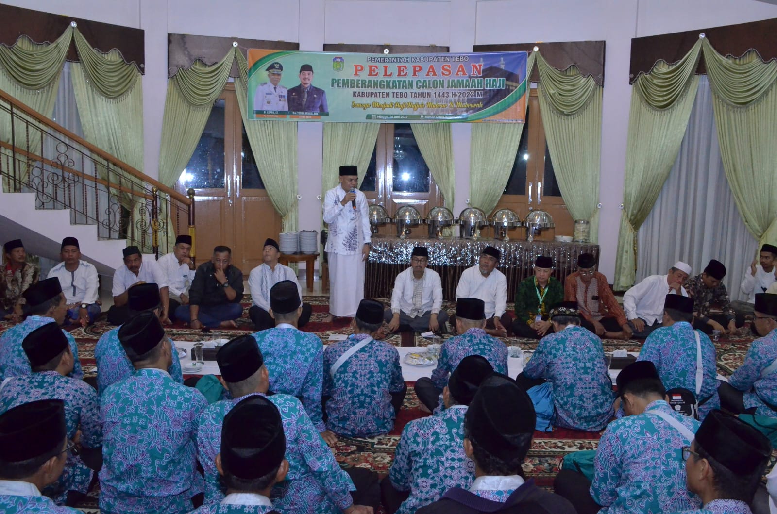 Pj. Bupati Aspan Lepas 101 CJH Tebo