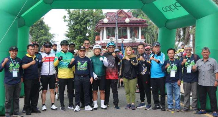 Gubernur Jambi Al Haris lepas Fun Bike gowes to Gambut