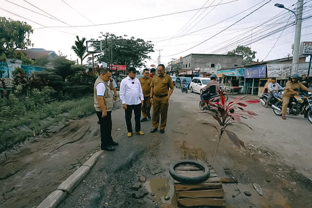 Dinas PUPR Provinsi Jambi perbaiki jalan buluran yang rusak