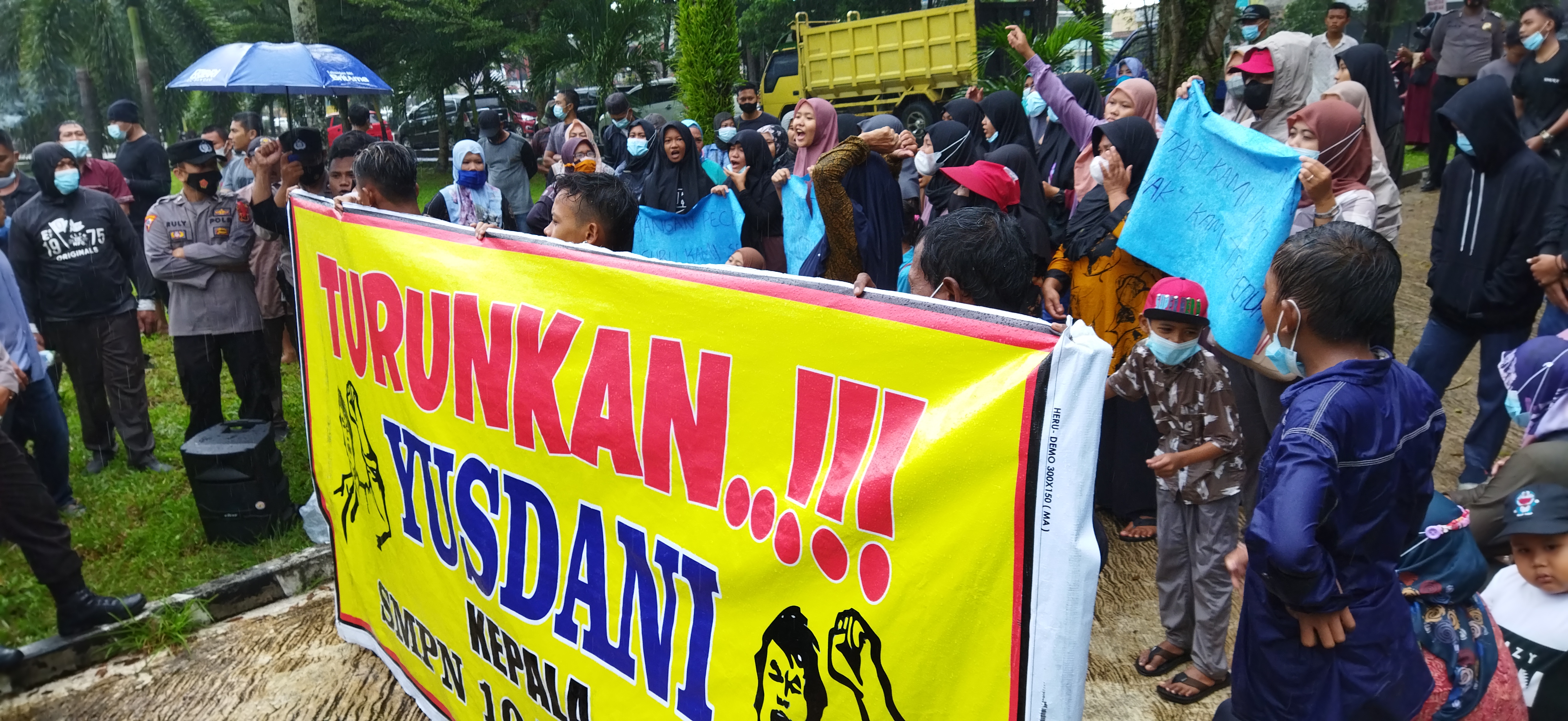 Kepsek SMP 10 di-Nonaktifkan