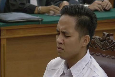 Bharada E Menangis Dituntut 12 Tahun Penjara