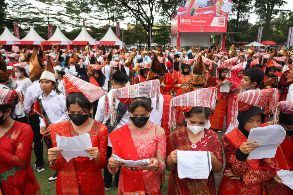 Ribuan Pelajar Siantar Marumpasa Simalungun Raih Rekor MURI