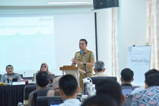 Bupati Batanghari Jadi Narasumber Kolaborasi Desa Laboratorium Terpadu Antara UNJA dengan Pemkab