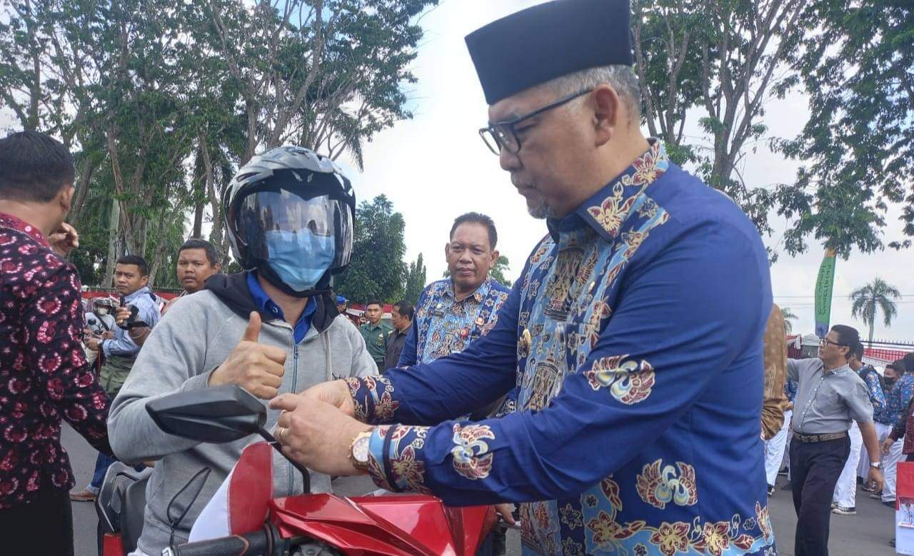 Fasha Himbau Warga Pasang Bendera Dirumah, Jika Tak Punya Bendera Bisa Diminta di Kantor Lurah