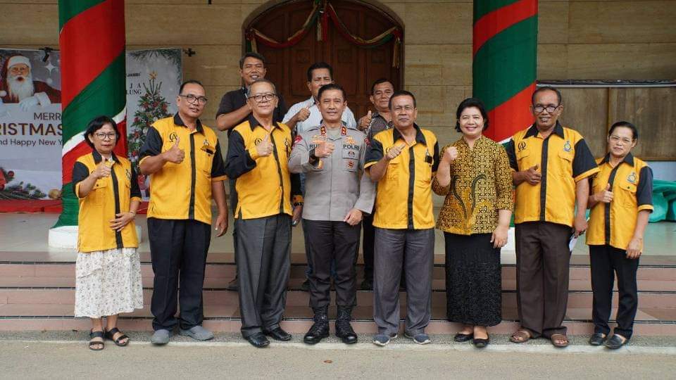 Siap Amankan Perayaan Natal dan Tahun Baru, Kapolda Jambi Sambangi Gereja HKBP Jambi