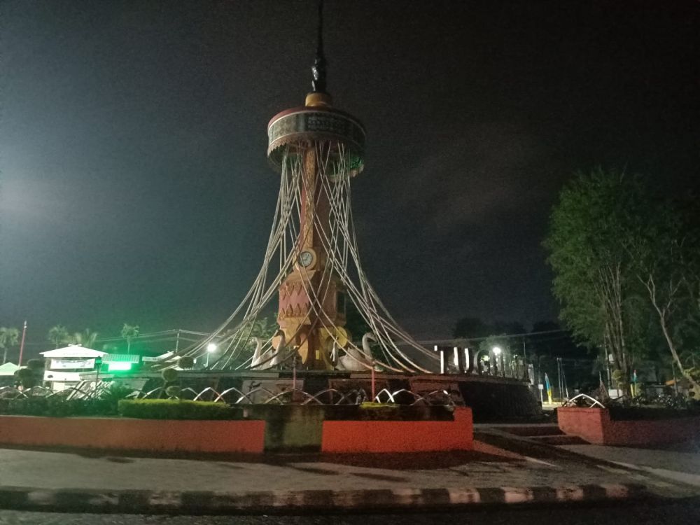 Jelang Pergantian Tahun, Lampu Jalan di Kawasan Tugu Keris Siginjai Dimatikan