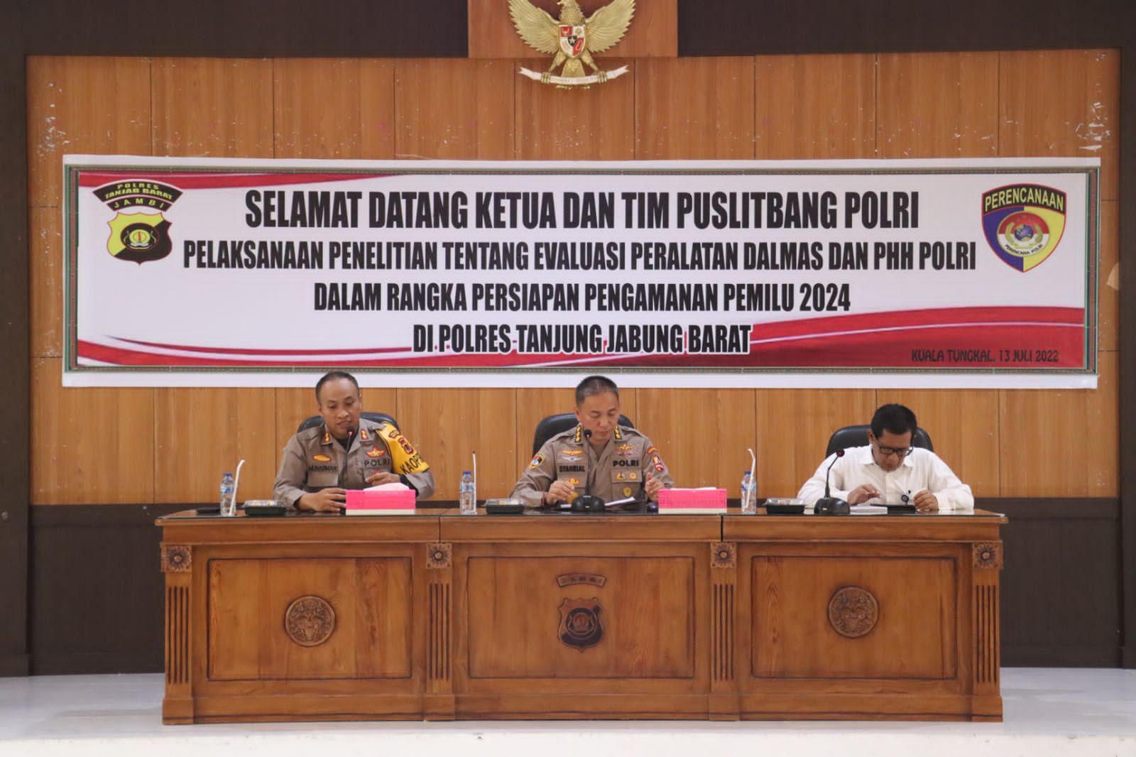 Puslitbang Polri Kunker ke Polres Tanjab Barat Evaluasi Peralatan Dalmas dan PHH