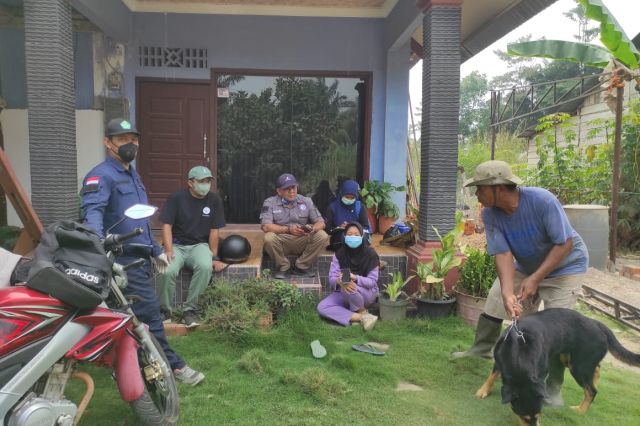 Hari Rabies Sedunia Melakukan Penyuntikan Hewan Peliharaan Warga.