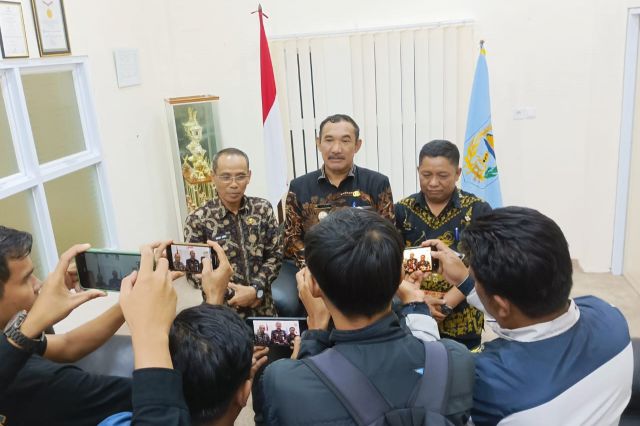 Pj. Bupati Kerinci ASRAF Pimpin Rapat Kerja Penanganan Bencana Banjir dan Longsor di Bukit Tengah