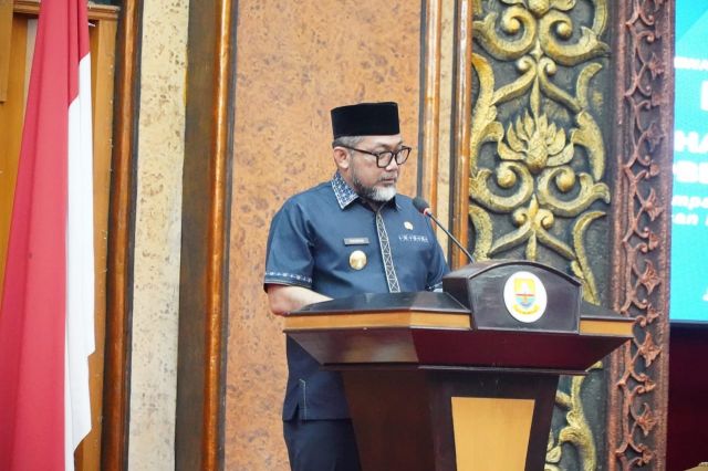 Pjs. Gubernur Sudirman Apresiasi Kerja Keras Dewan Dalam Menetapkan Anggaran 2025