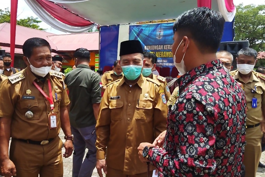 Mashuri Perbolehkan Tarawih Berjemaah di Masjid-Masjid