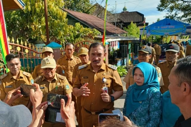 Peringati HKG PKK Ke 52, Pj. Bupati Asraf Ikuti Gertam Cabai Serentak di Desa Pulau Tengah Kerinci