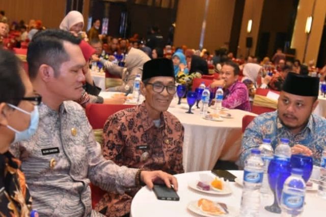 Wakil Bupati Batang Hari H. Bakhtiar Hadiri Acara Temu Kerja Tim Percepatan Penurunan Stanting