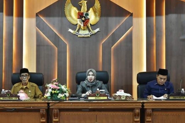 Wabup Bakhtiar Hadiri Rapat Paripurna (DPRD) Kab. Batang Hari dalam rangka Penyampaian Nota Pengantar KUA PPAS RAPBD TA 2025