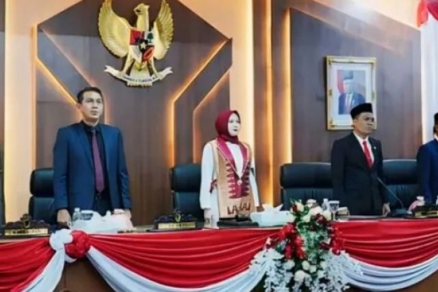 Bupati Dan Wakil Bupati Batang Hari Hadiri Sidang Paripurna DPRD Batang Hari HUT RI KE-79