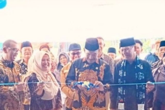 Penjabat Bupati Kerinci Asraf meresmikan Gedung Seni dan Olahraga Karang Taruna Tunas Muda