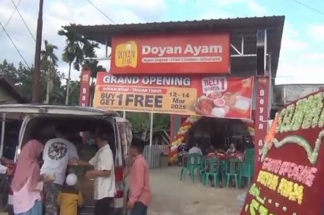 Grand Opening Resto Doyan Ayam Sabak Hadir di Tanjung Jabung Timur